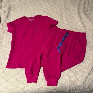 Figs scrub set Raspberry Sorbet- Small